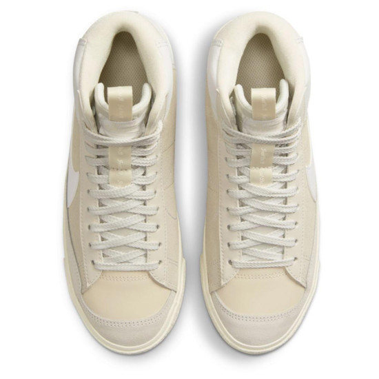 Nike Blazer Mid '77 D